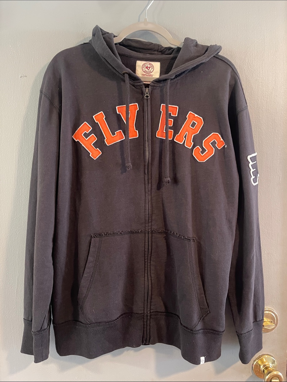 47 Brand Philadelphia Flyers Embroidered‎ Full zip hoodie size M